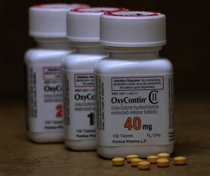 descubre todo sobre la legalidad de oxytropin: regulaciones, consideraciones legales y aspectos importantes antes de su uso o compra en españa y otros países.